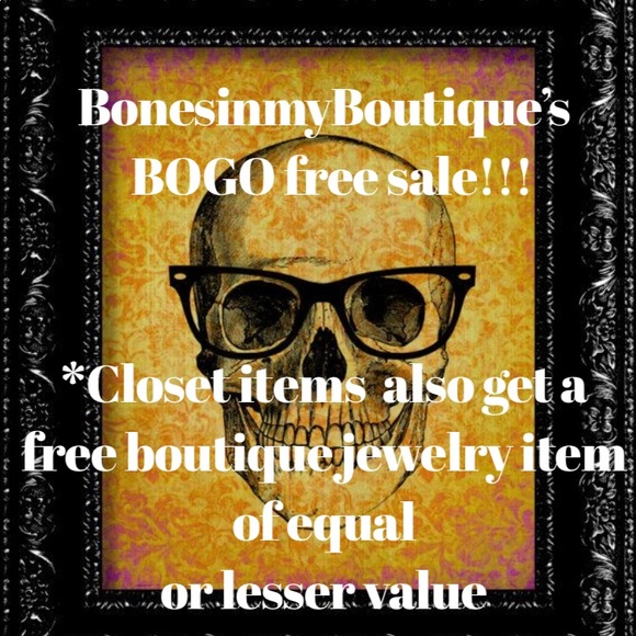 🔥BOGO Free! 🦖Jurassic Class Statement necklaces! - Picture 7 of 7